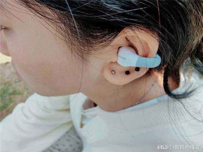 评测：真百元舒适度与清音完美结合！long8登录虹觅Air耳夹式耳机(图13)